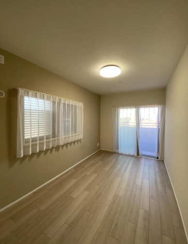 ワコーレ神戸本山ガーデンズの洋室