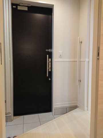 【玄関】 | セルディーナ松波 | センサーライト付で便利です♪