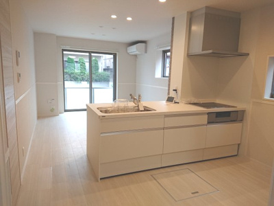 【キッチン】 | セルディーナ松波 | IHヒーター・引き出し式シャワー付浄水栓