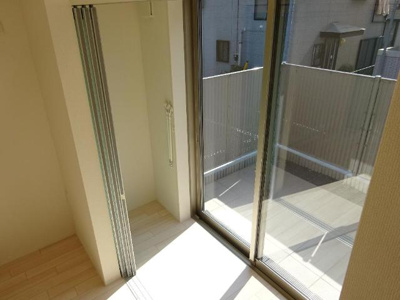 【内装】 | イルミナーレ | 室内