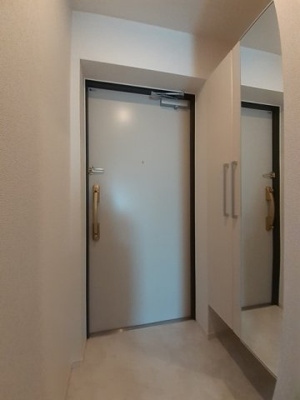 【玄関】 | フォーシーズン千葉 | 落ち着いた玄関です