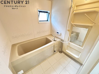 浴室内に窓があり換気◎