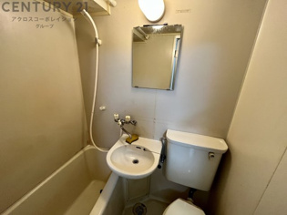 浴室内に洗面台付き！