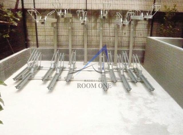 GENOVIA仲池上green wall