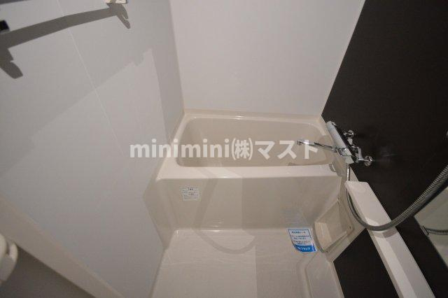 レジュールアッシュ九条の浴室