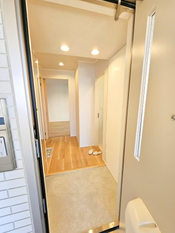 ローズガーデンの玄関