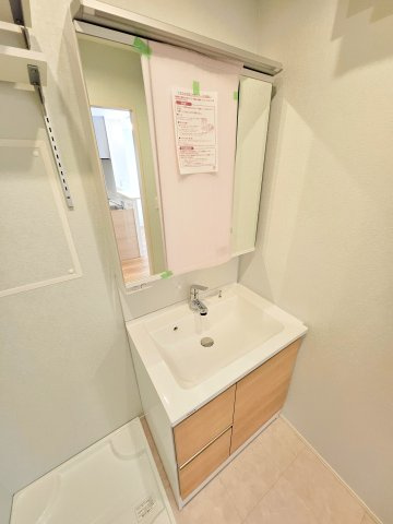 ローズガーデンの独立洗面台