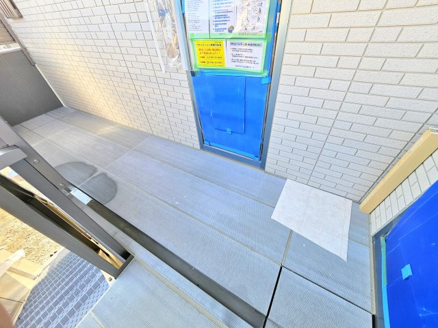 ローズガーデンのエントランス