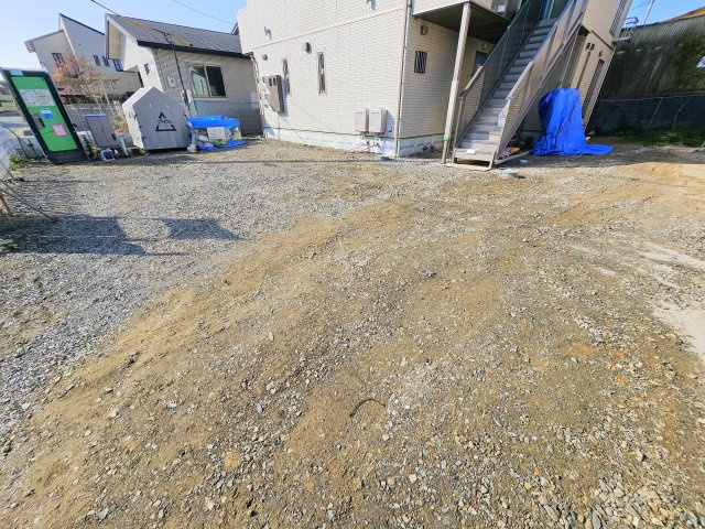 ローズガーデンの駐車場