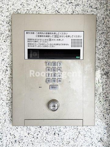 プレサンス泉シティアークのエントランス