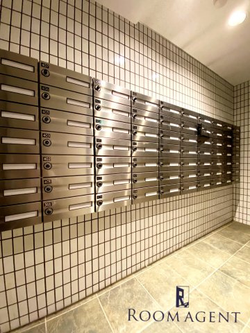 グランルージュ栄 Ⅱのエントランス