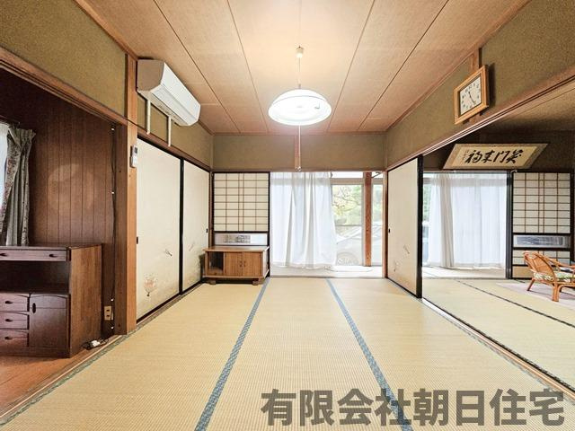 【和室】 | 木次町西日登中古戸建 | 和室ならではの温かな和の空間で寛ぎの時間を過ごせます