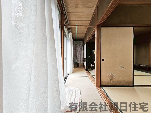 【和室】 | 木次町西日登中古戸建 | 和室ならではの温かな和の空間で寛ぎの時間を過ごせます