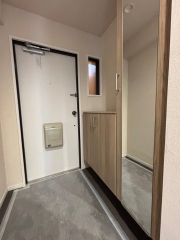 ライオンズマンション左京山第2の玄関