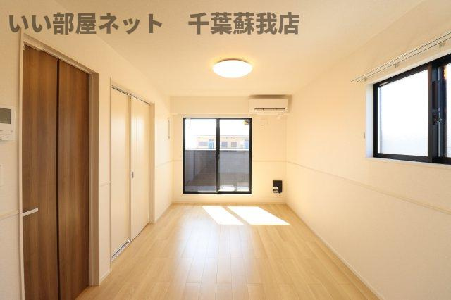 ヴィラ・オアシスの居間・リビング|使いやすい居間です