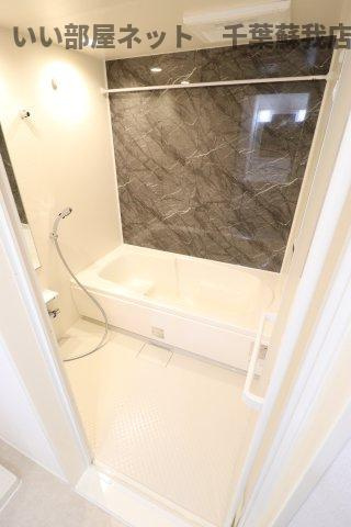 ヴィラ・オアシスの浴室|落ち着いた空間のお風呂です