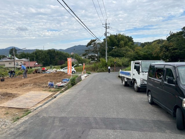 熊野町川角第4の前面道路含む現地写真