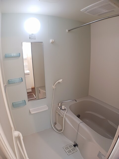 グリーンウッドⅢの浴室