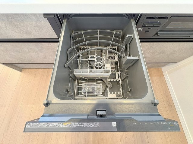 エフローレ新三郷216のキッチン|家事の時短につながる食洗機完備
