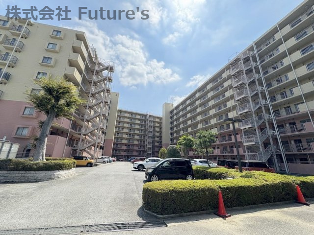 エフローレ新三郷216の外観|オートロック付・ペット可マンションです