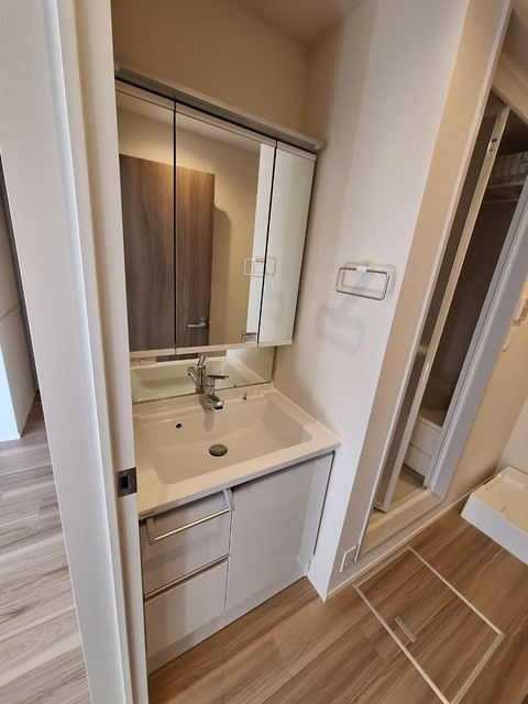 フォーシーズンの洗面所|★シャンプードレッサー★