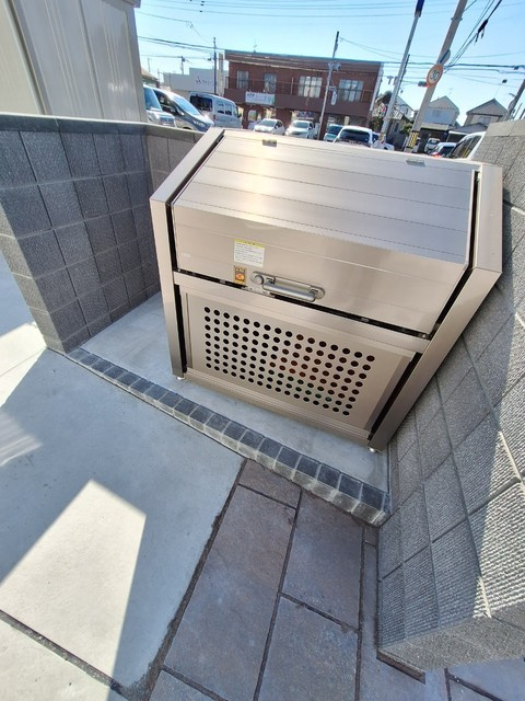 フォーシーズンのその他共用部分|★ゴミストッカー★