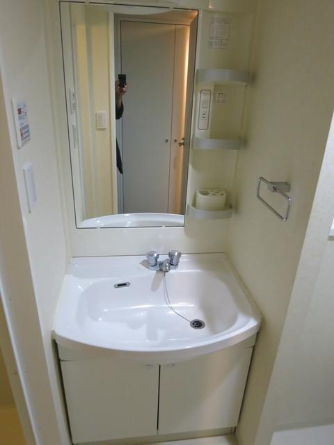 ドゥーエ参宮橋の洗面所