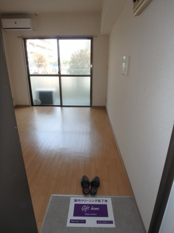 ココスi.ホールの玄関