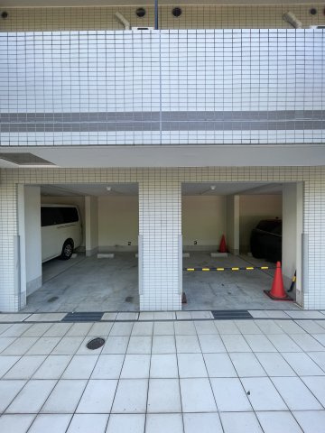 ヴィータローザ新江古田の駐車場