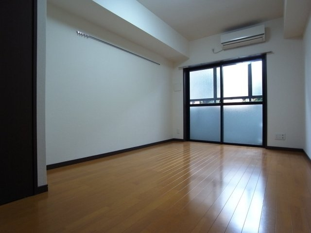 ヴィータローザ新江古田の居間・リビング