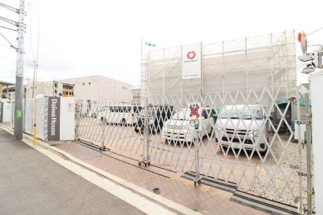 狛江市東野川１丁目のアパートの駐車場