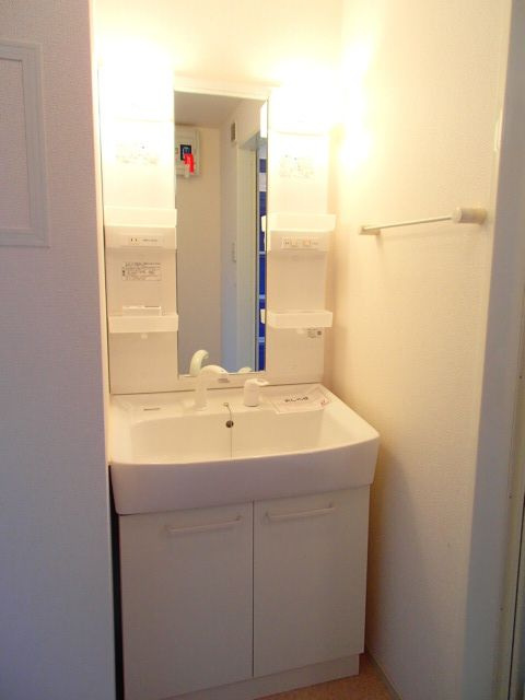 フラワーの洗面所