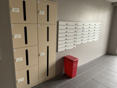 【エントランス】 | フラッティ大徳寺南 | 宅配ボックス