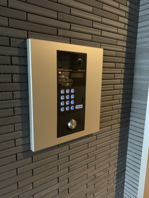 【エントランス】 | フラッティ大徳寺南 | オートロック