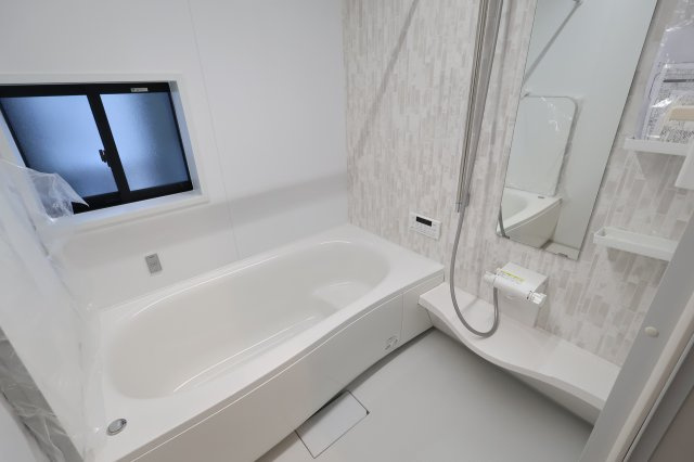 《仲介手数料無料》志木市下宗岡４丁目18-13(4号棟)新築一戸建てグラファーレの浴室|撮影日 2025年11月21日 14:30 晴れ