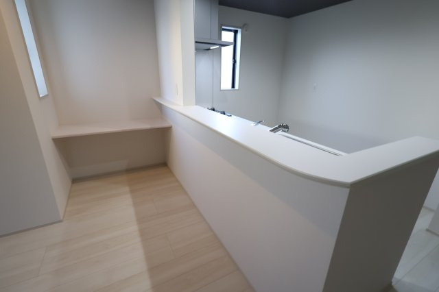 《仲介手数料無料》志木市下宗岡４丁目18-13(4号棟)新築一戸建てグラファーレのキッチン|撮影日 2025年11月21日 14:30 晴れ