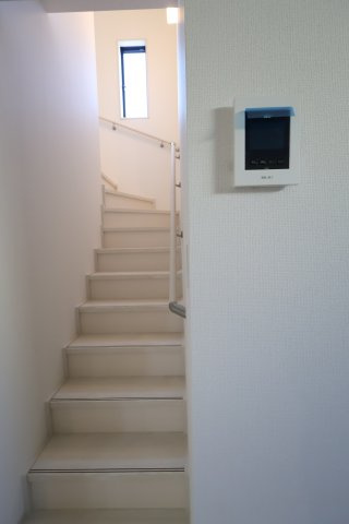 《仲介手数料無料》志木市下宗岡４丁目18-13(4号棟)新築一戸建てグラファーレのセキュリティ|撮影日 2025年11月21日 14:30 晴れ