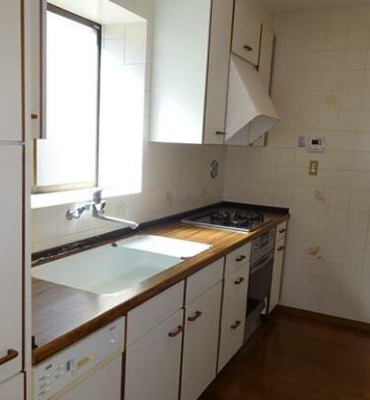 【キッチン】 | 中里町貸家 | キッチンでお料理をお楽しみください