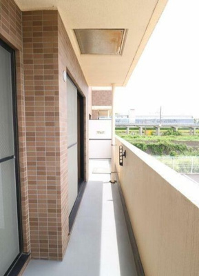 【バルコニー】 | ハイウインドK.I.