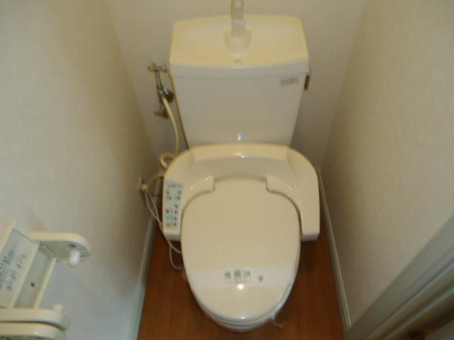 メゾンコリーヌのトイレ|シャワー付トイレ