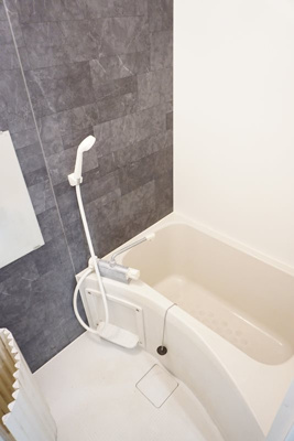 【浴室】 | キャメルWARABI | ゆったり過ごせるお風呂です