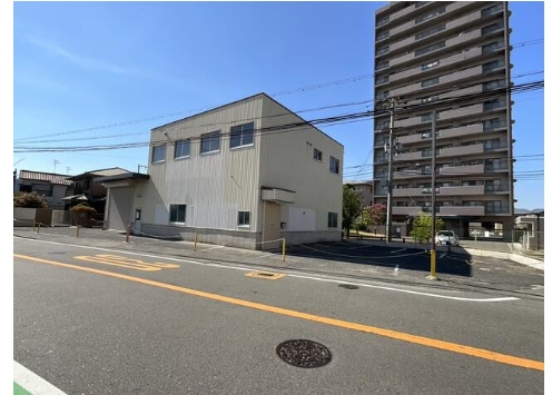 鳳東町7丁目倉庫の外観