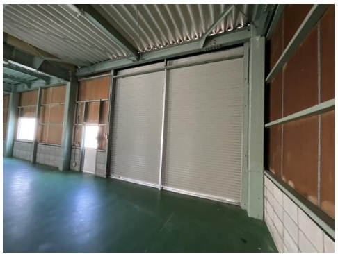 鳳東町7丁目倉庫の内装