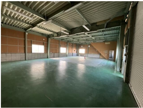 鳳東町7丁目倉庫の内装