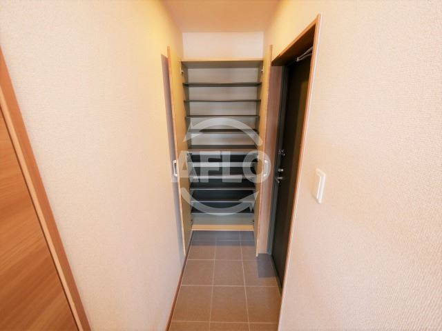 リッツスクエアガーデンの収納|リッツスクエアガーデン　シューズボックス