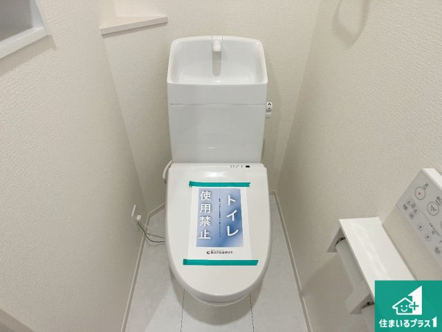 明石市松江　新築一戸建てのトイレ|1・2階の2ヶ所にあるので、朝の忙しい時間の順番待ちもなく、深夜の利用にも大変便利です。