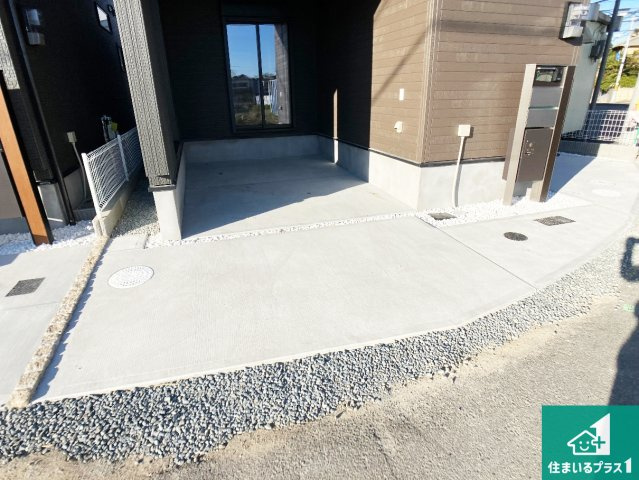 明石市松江　新築一戸建ての駐車場|駐車スペース！散水栓があるので、こまめに愛車を洗えます！