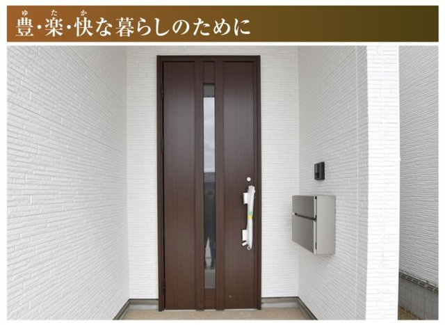 新築戸建　小牧市新町1期　全3区画分譲の玄関|玄関ドアの鍵はディンプルキーと内側はサムターンキーになっており防犯性の高い仕様になっています。