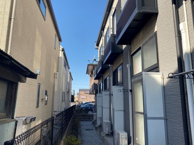 レオパレスＡＫＡＹＡＭＡのその他|居室窓側