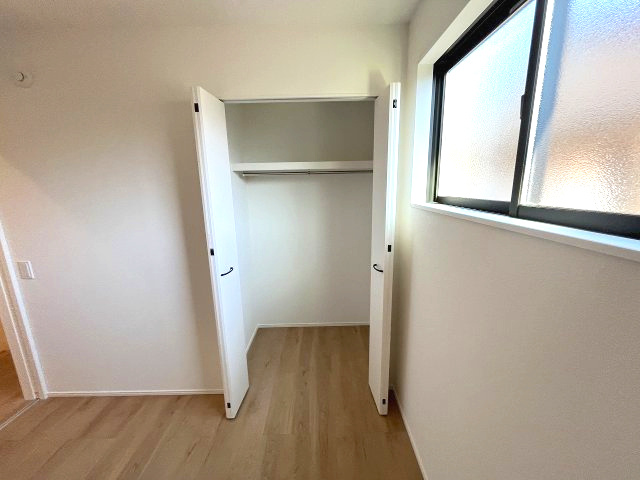 【収納】 | 春日市小倉4丁目1期　2号棟（全2棟）【仲介手数料無料・0円】 | 施工例。施工例は完成時と異なる場合があります。